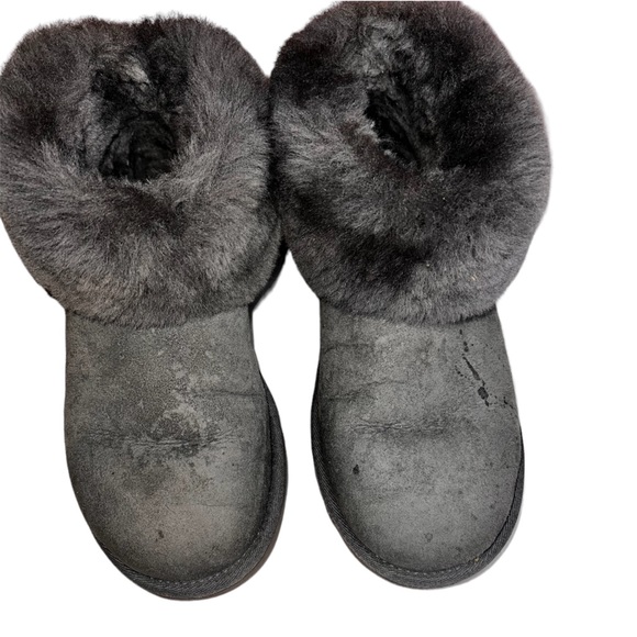 UGG CLASSIC MINI FLUFF BOOTIE - Picture 3 of 9